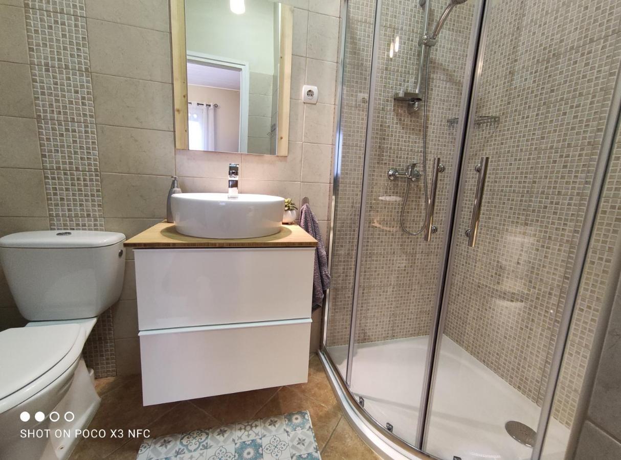 Alom Apartman Мезйокйовешд Екстер'єр фото